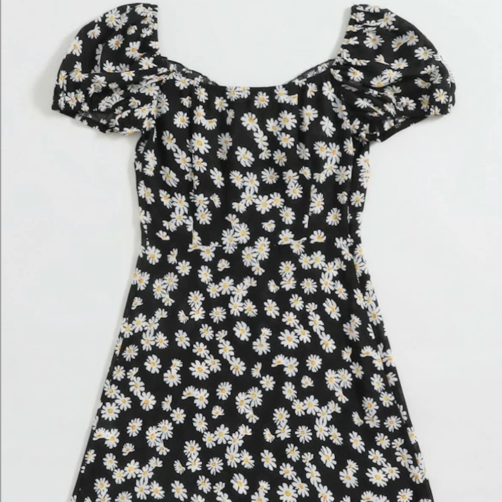 Black and White Daisy Print Milkmaid Peasant Mini Dress |  Plus Size XL  0XL